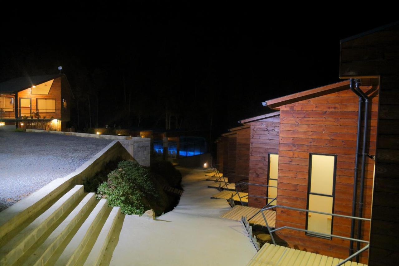 Cabañas y Spa Costa Patagonia - Piscina Climatizada Pichilemu Exterior foto